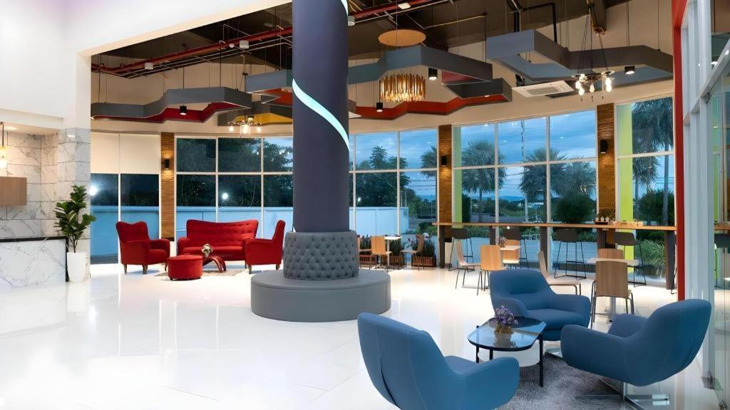 B2 Mae Sot Boutique & Budget Hotel Екстериор снимка