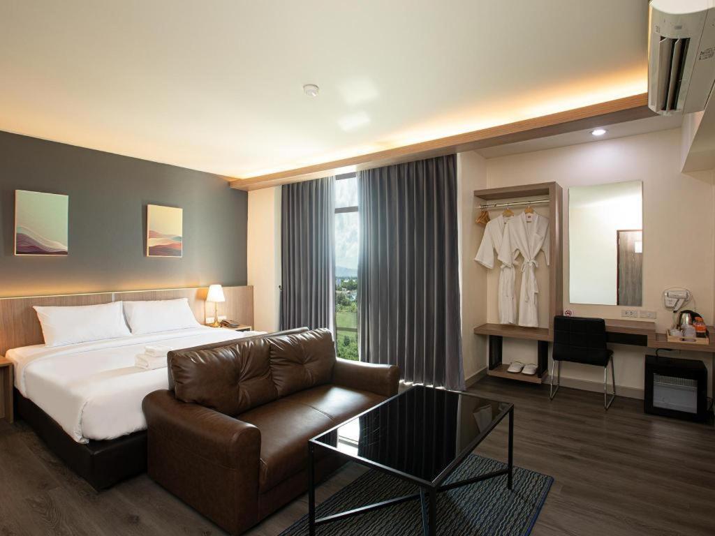 B2 Mae Sot Boutique & Budget Hotel Екстериор снимка