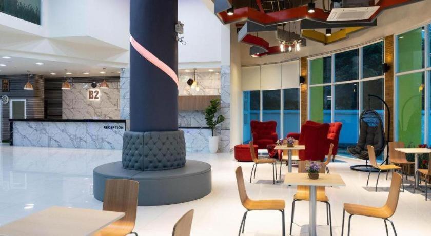 B2 Mae Sot Boutique & Budget Hotel Екстериор снимка