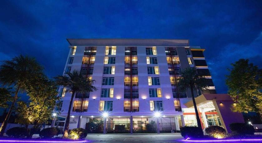 B2 Mae Sot Boutique & Budget Hotel Екстериор снимка